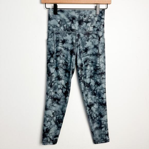 Athleta Salutation Stash Pocket II Printed 7/8 Tight XS Legging Yoga Tie Dye - Picture 1 of 13